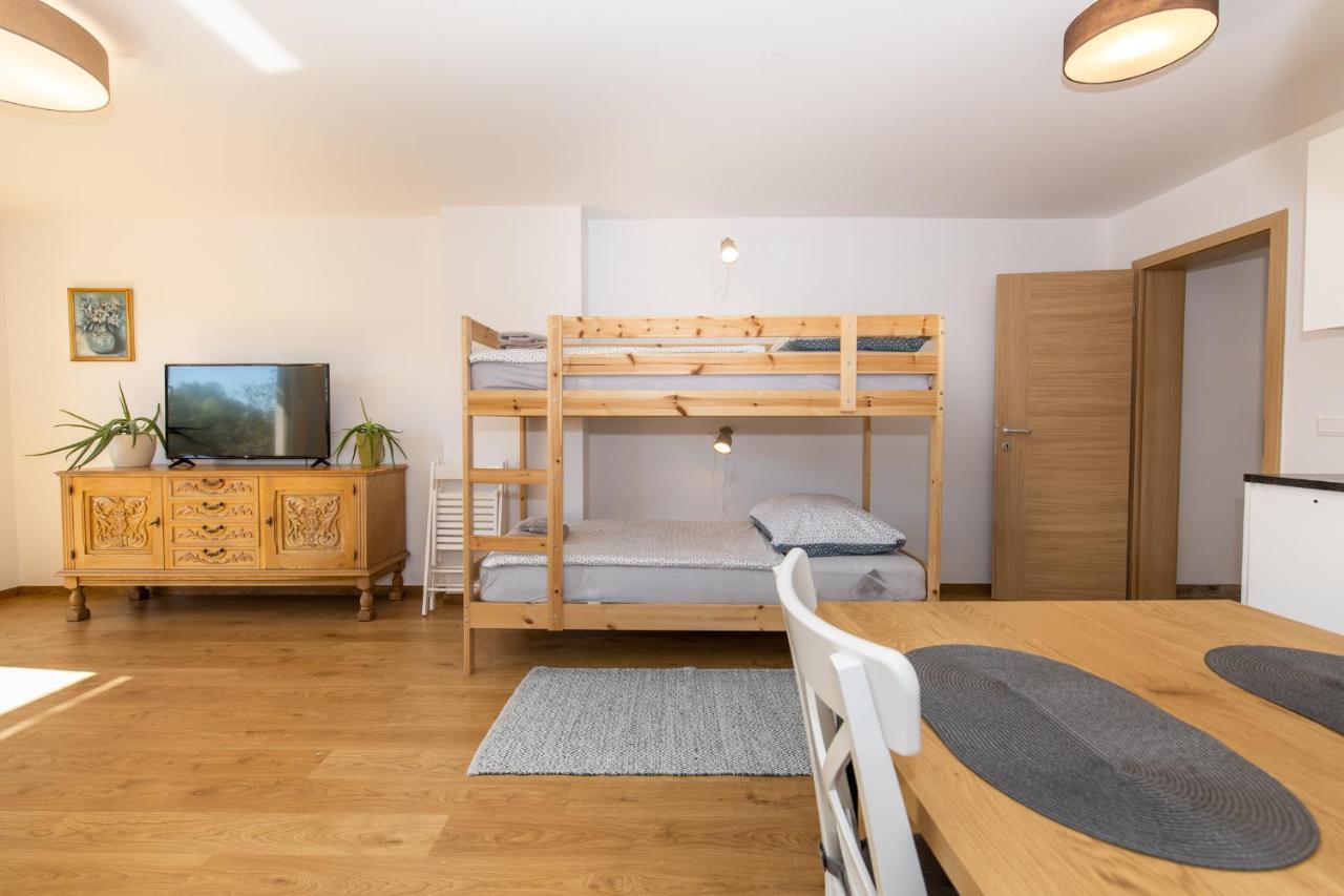 Old Boatman'S House Apartment Блед Екстериор снимка