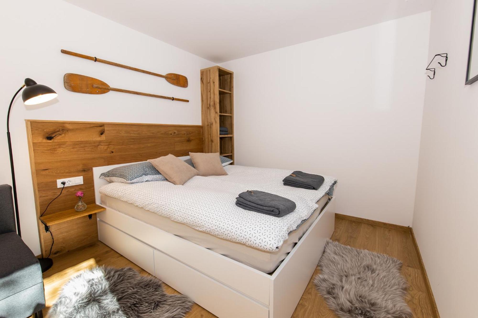 Old Boatman'S House Apartment Блед Стая снимка