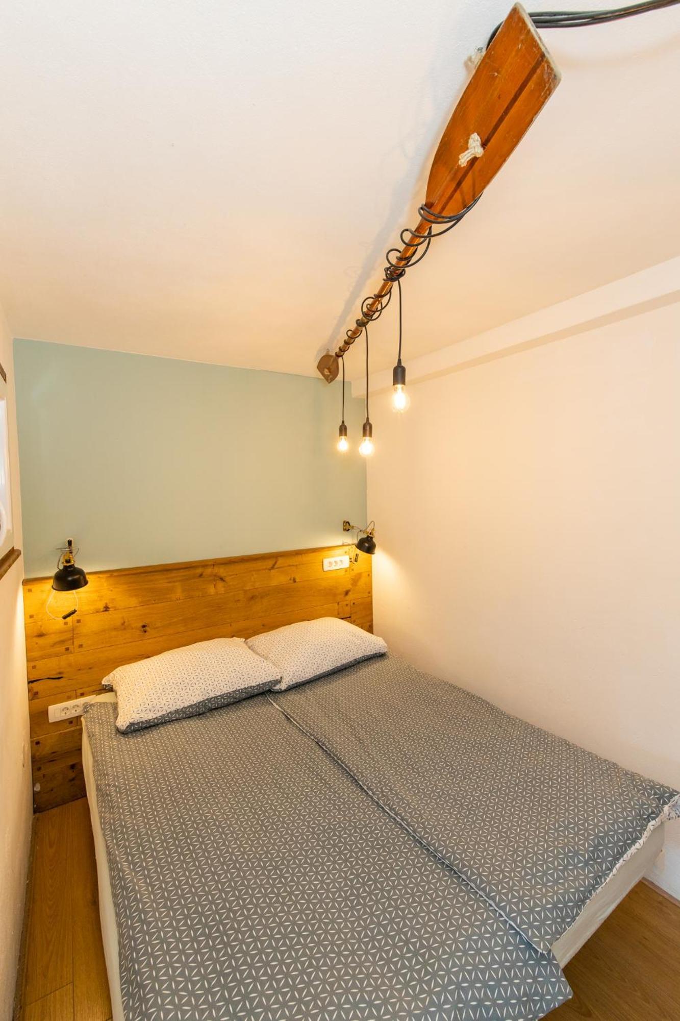 Old Boatman'S House Apartment Блед Стая снимка